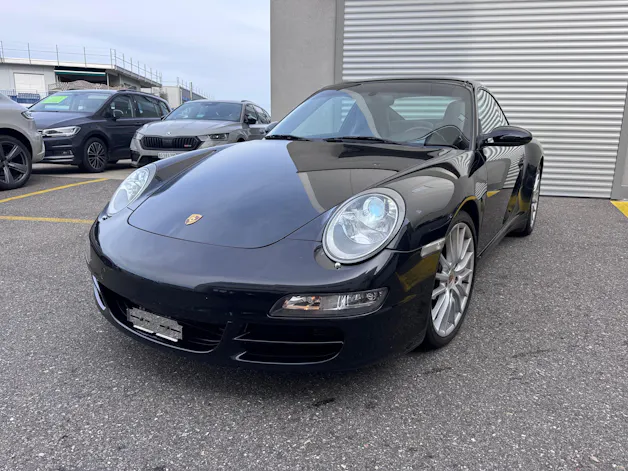 PORSCHE 911 Carrera 4S
