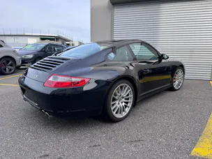 PORSCHE 911 Carrera 4S