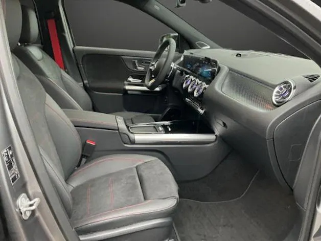 MERCEDES-BENZ GLA AMG 35 4Matic 8G-DCT