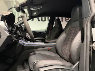 AUDI RSQ8 quattro