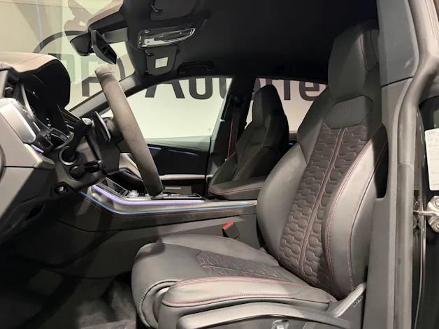 AUDI RSQ8 quattro