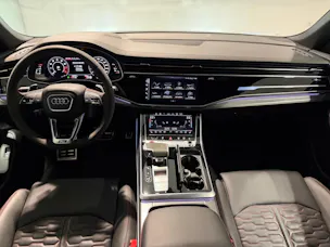 AUDI RSQ8 quattro