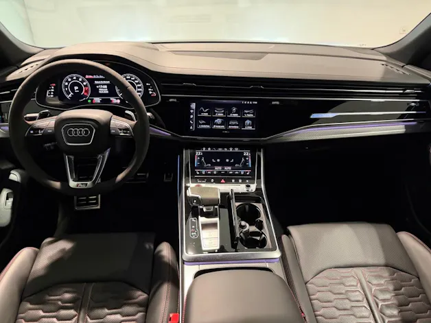 AUDI RSQ8 quattro