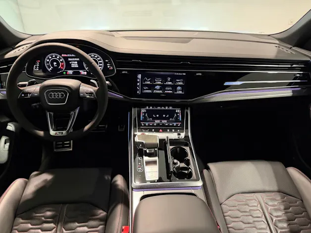 AUDI RSQ8 quattro