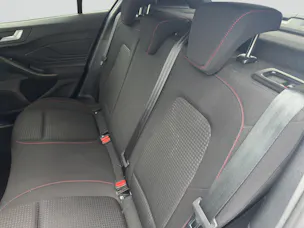 FORD Focus 1.0 MHEV ST-Line Automat