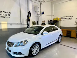 Suzuki Kizashi 2.4 GL Top Indigo 4WD CVT Sport ✅