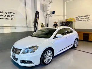 Suzuki Kizashi 2.4 GL Top Indigo 4WD CVT Sport ✅