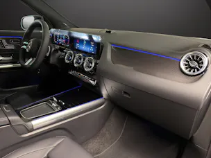 MERCEDES-BENZ GLA 250 4MATIC Swiss Star