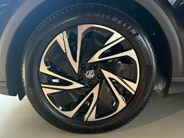 MG S6 EV 77kWh Luxury AWD