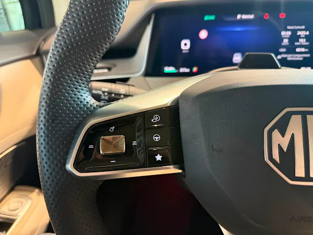 MG S6 EV 77kWh Luxury AWD