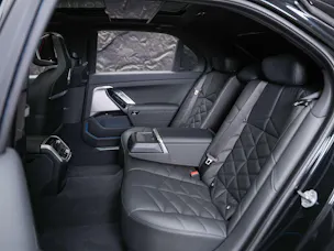 BMW 740d xDrive M Sport Steptronic *Werksgarantie*Standheizung*Panorama*Theater Screen*