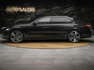 BMW 740d xDrive M Sport Steptronic *Werksgarantie*Standheizung*Panorama*Theater Screen*