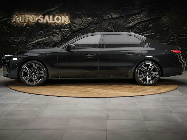 BMW 740d xDrive M Sport Steptronic *Werksgarantie*Standheizung*Panorama*Theater Screen*