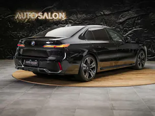 BMW 740d xDrive M Sport Steptronic *Werksgarantie*Standheizung*Panorama*Theater Screen*