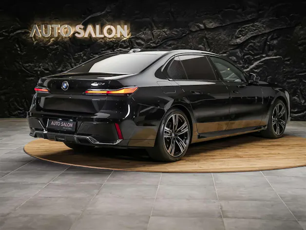 BMW 740d xDrive M Sport Steptronic *Werksgarantie*Standheizung*Panorama*Theater Screen*