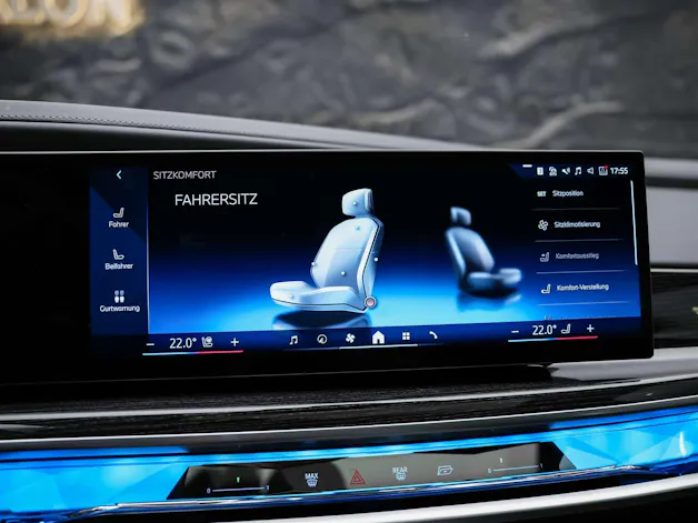 BMW 740d xDrive M Sport Steptronic *Werksgarantie*Standheizung*Panorama*Theater Screen*