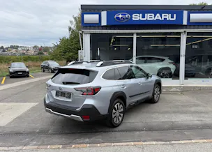 Subaru Outback 2.5i Luxury AWD Lineartronic