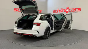 SKODA Octavia Combi 2.0 TSI DSG RS