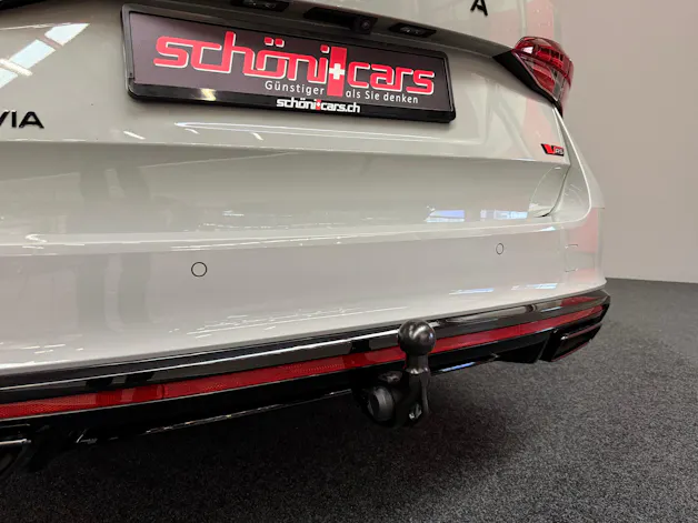 SKODA Octavia Combi 2.0 TSI DSG RS