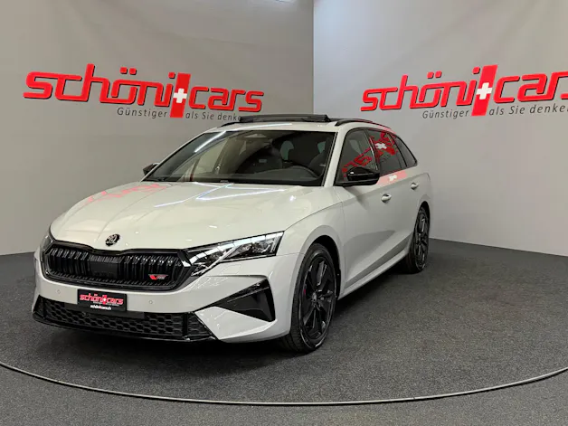 SKODA Octavia Combi 2.0 TSI DSG RS