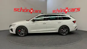 SKODA Octavia Combi 2.0 TSI DSG RS