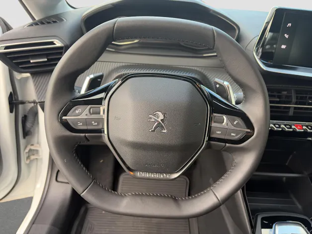 PEUGEOT 208 1.2 PureTech 100 PS Active Pack