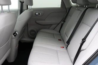 https://vehicle.imgix.net/4482450/7e48ab87-4bb8-4510-93b2-fcd9165450a6.JPG