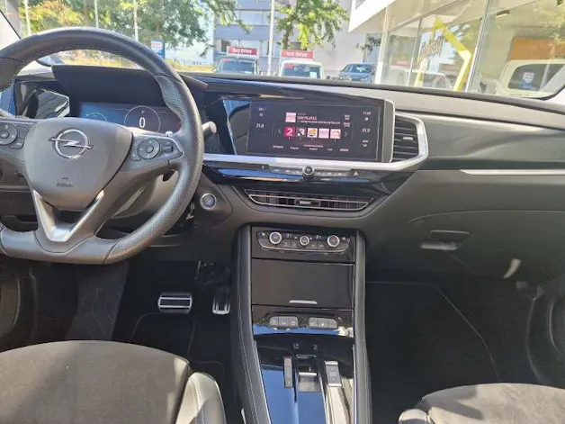 OPEL Grandland 1.6 T PHEV GSE