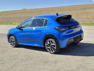 PEUGEOT 208 1.2 Hybrid 110cv Allure