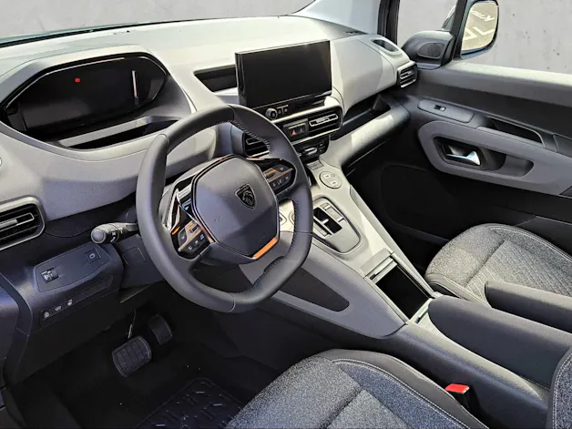 PEUGEOT Rifter Long 1.5 BlueHDi 130 Family Edition