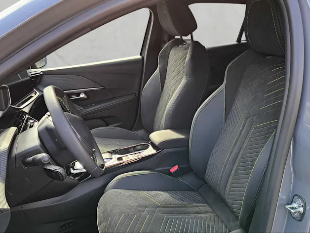 PEUGEOT 208 1.2 Hybrid 145 GT Exclusive