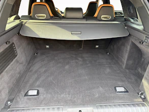 https://vehicle.imgix.net/4482925/e93c7dc0-8aa7-40d3-bf36-4b20933bf508.jpg