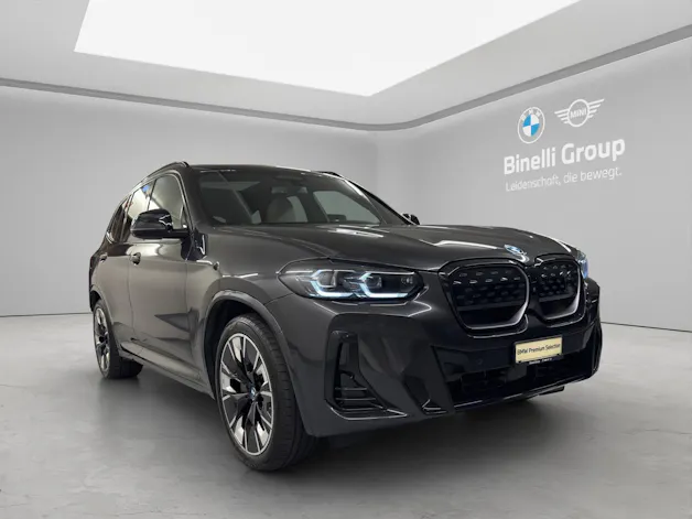 BMW iX3