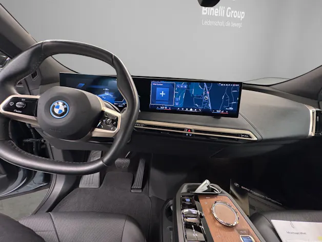 BMW iX xDrive40