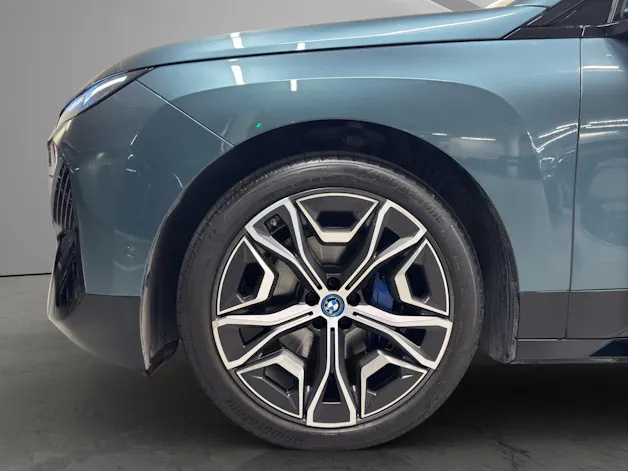 BMW iX xDrive40