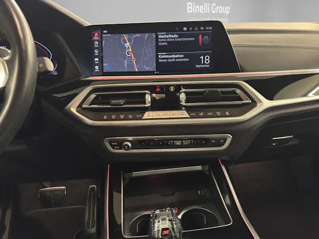 BMW X7 M50i