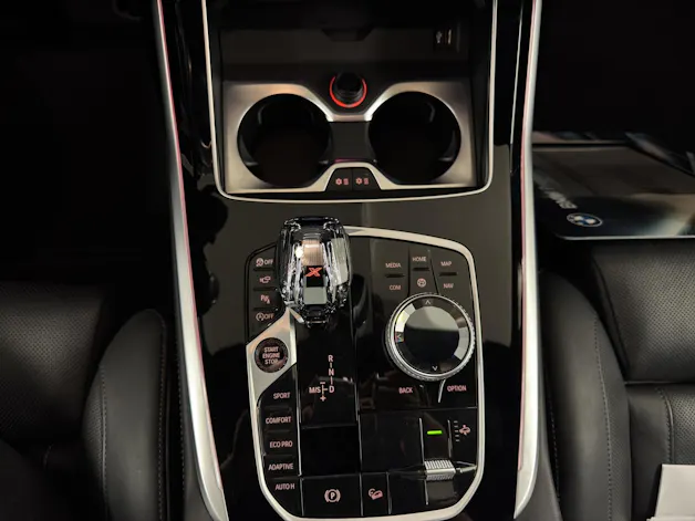 BMW X7 M50i