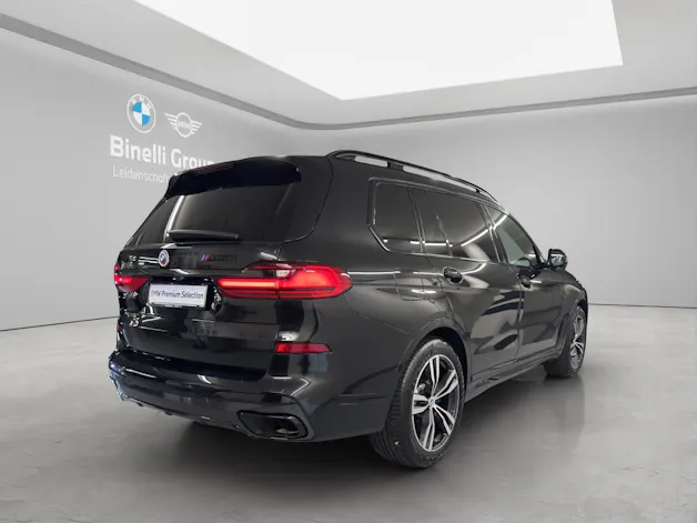 BMW X7 M50i