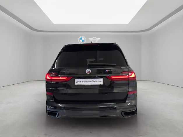 BMW X7 M50i