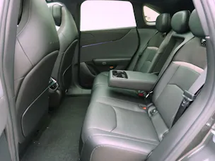 MAZDA CX-6e Takumi