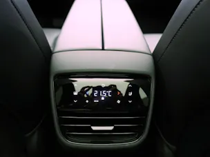 MAZDA CX-6e Takumi