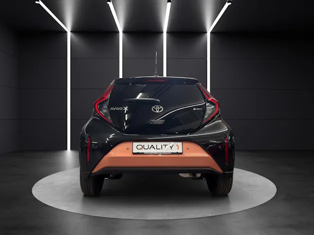 Toyota Aygo X 1.5 VVT-i HSD Trend
