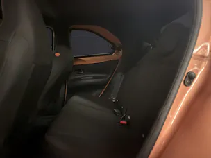 Toyota Aygo X 1.5 VVT-i HSD Trend
