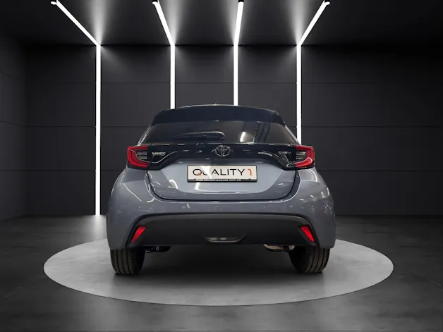Toyota Yaris 1.5 VVT-i HSD Trend
