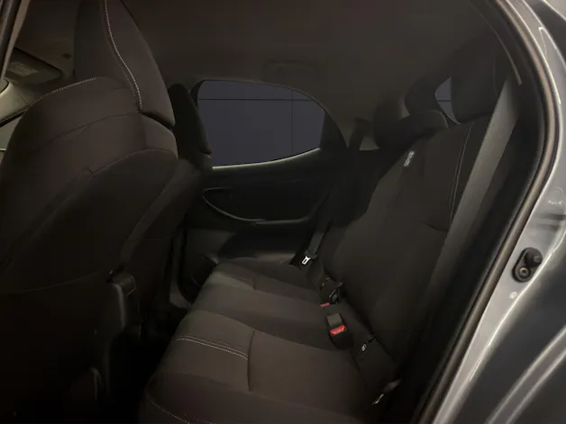 Toyota Yaris 1.5 VVT-i HSD Trend