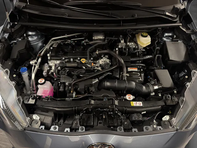Toyota Yaris 1.5 VVT-i HSD Trend