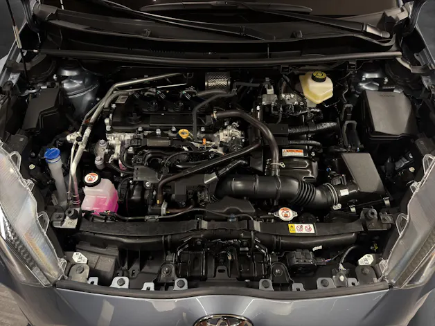 Toyota Yaris 1.5 VVT-i HSD Trend