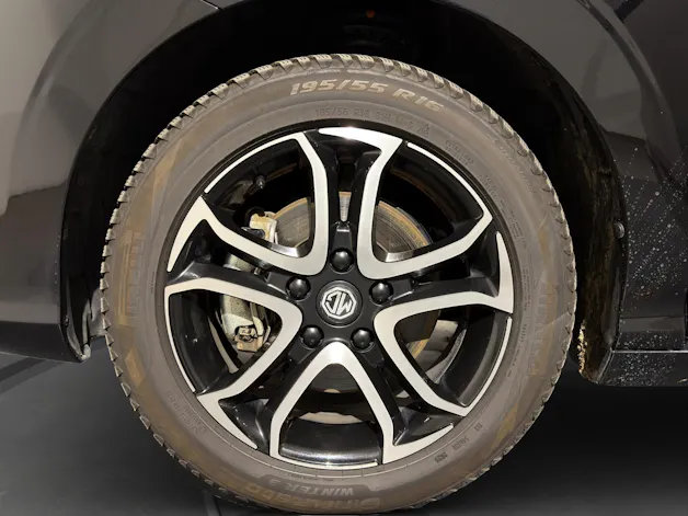 MG 3 1.5 Hybrid Luxury Aut.