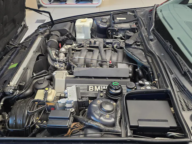 BMW 540i V8 - Boîte manuelle