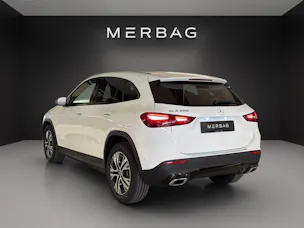 MERCEDES-BENZ GLA 200 Night Star